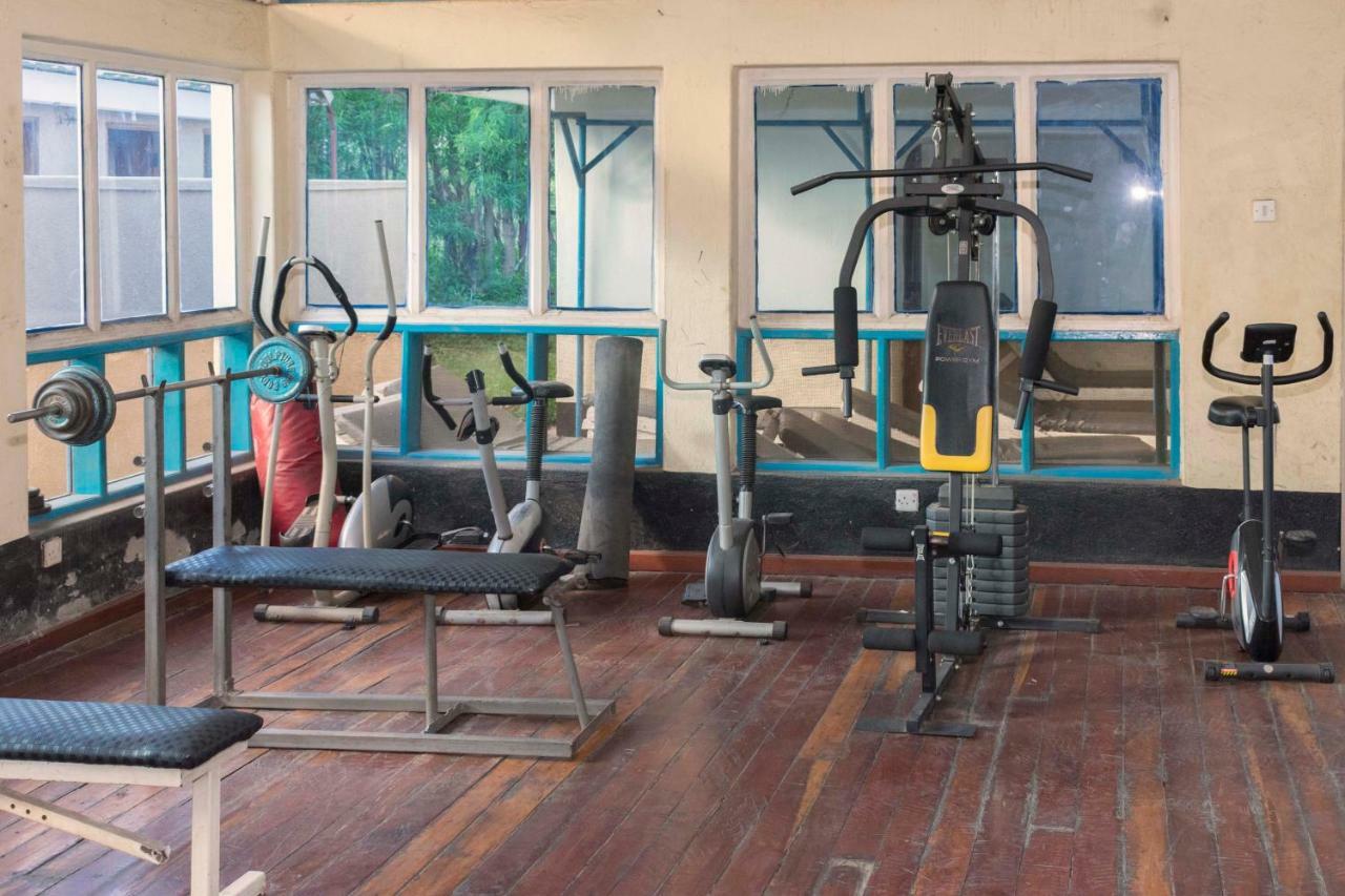 Rwenzori International Hotel カセセ エクステリア 写真